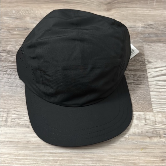 Athleta Ultra Light RUN Cap 3.0 - Picture 6 of 7